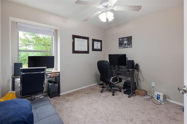 Building Photo - 5307 Viewpoint Dr