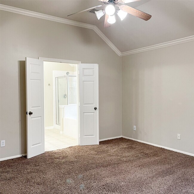 Building Photo - 2606 Sun Flare Ln