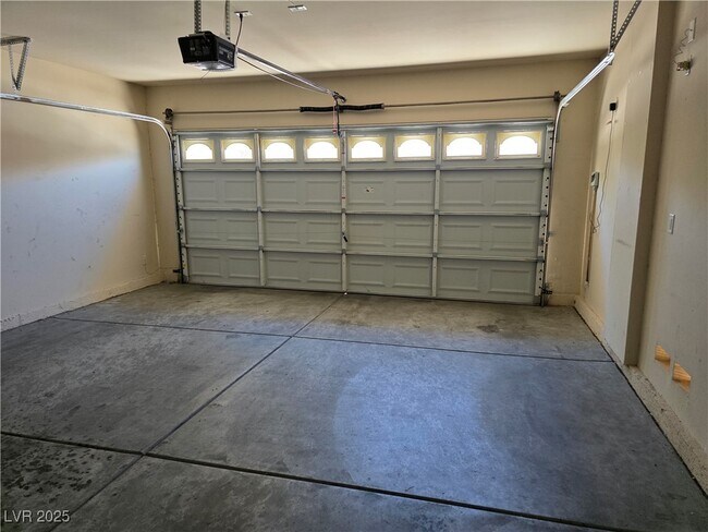 Building Photo - 10772 Glacier Rapids Ct