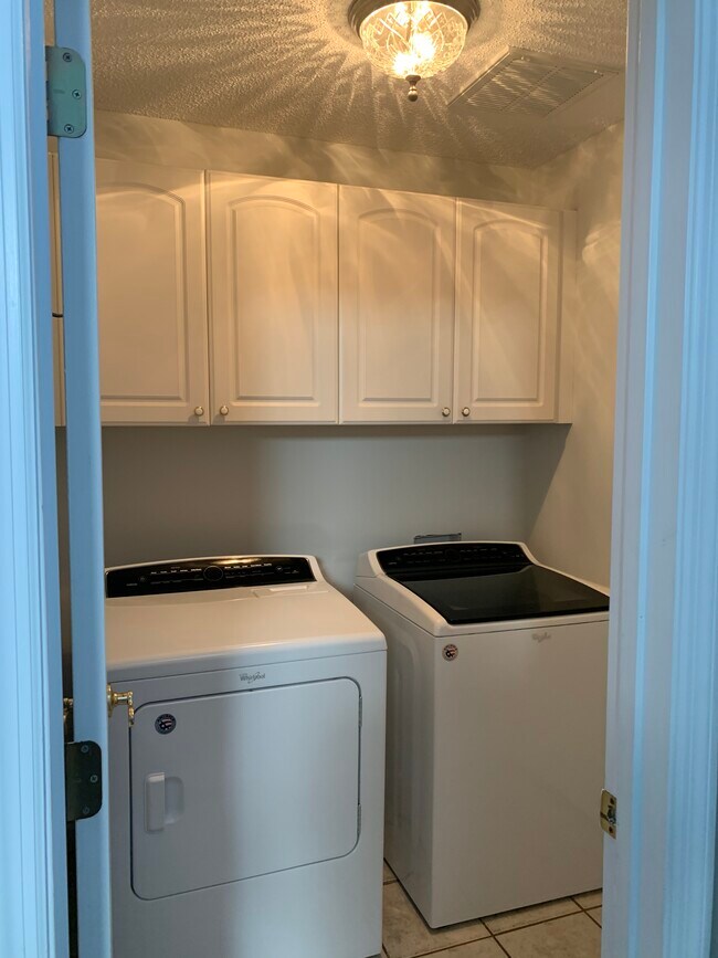 Included - 2067 Ayershire Ln