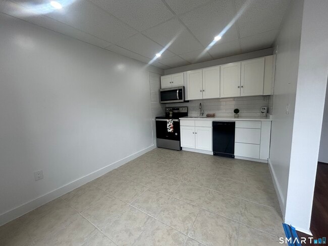 Primary Photo - 156 Garfield Ave