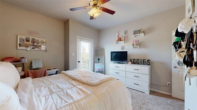 Building Photo - 2907 Papa Bear Dr