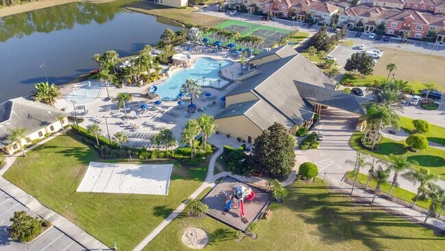 Building Photo - Stunning 4BR Resort Home in Four Corners, ...