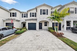 Building Photo - 2662 SE 10th St