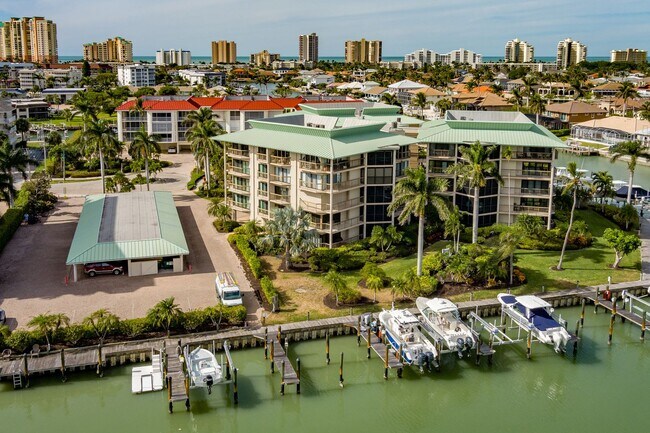 Building Photo - Tropical isle