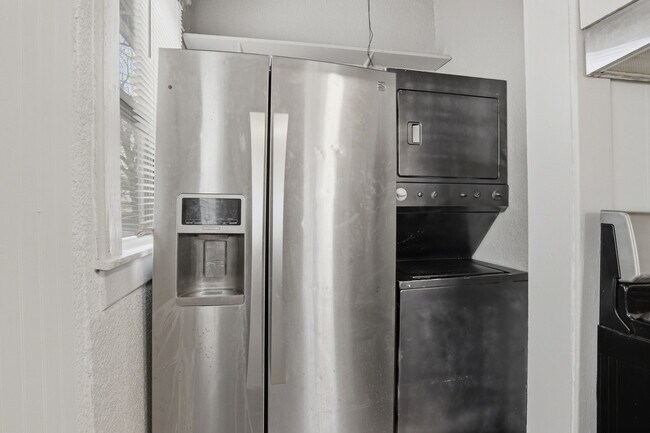 Building Photo - 1617 NW 7th St