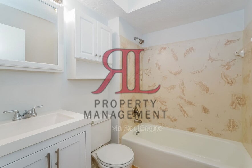 Building Photo - 1869 Drew Ave