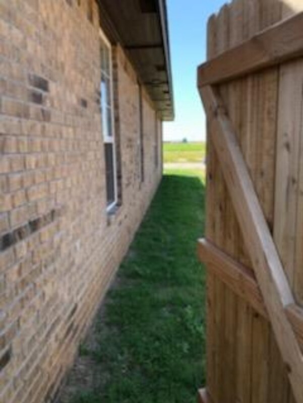 Building Photo - 1824 Post Oak Rd