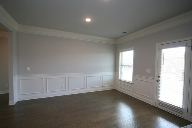 Building Photo - 7921 Gabriela Dr NW