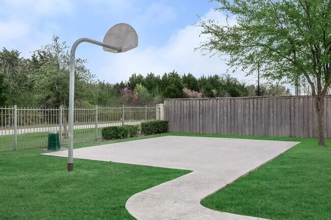 Building Photo - 4101 Delafield Ln