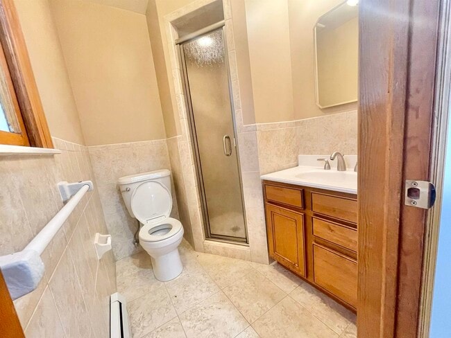 Building Photo - 47 Country Village Ct