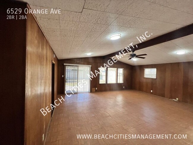 Building Photo - Large 2 Bedroom Home In North Long Beach