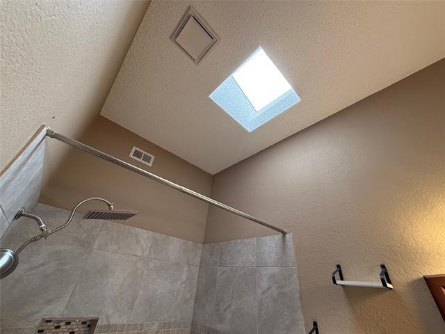 Building Photo - 8220 Lara Ln