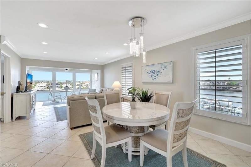 Building Photo - 271 Southbay Dr