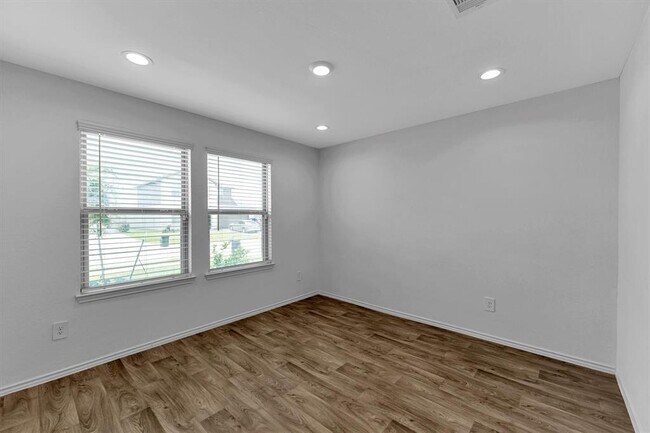 Building Photo - 20818 Marigold Meadows St