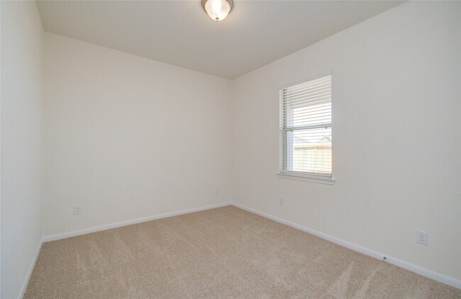 Building Photo - 8414 Beacon Bay Cir