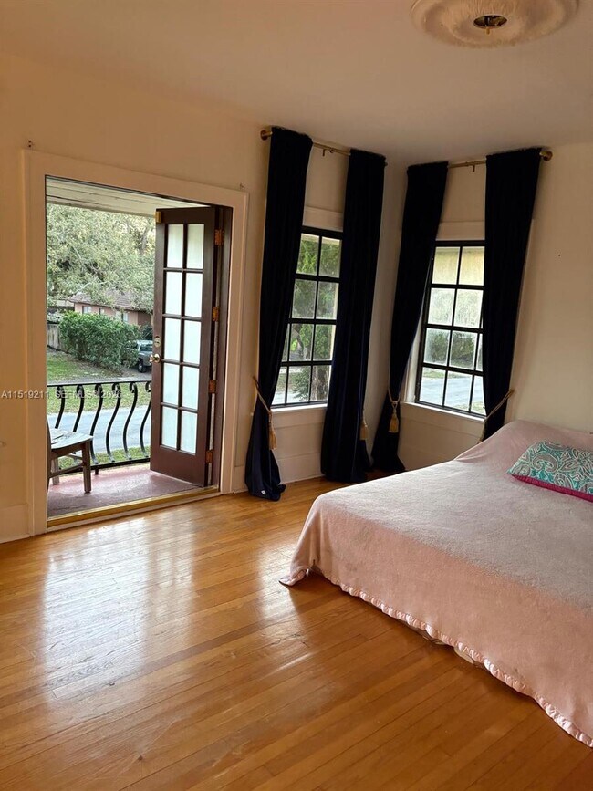 Building Photo - 8900 NE 1st Ave