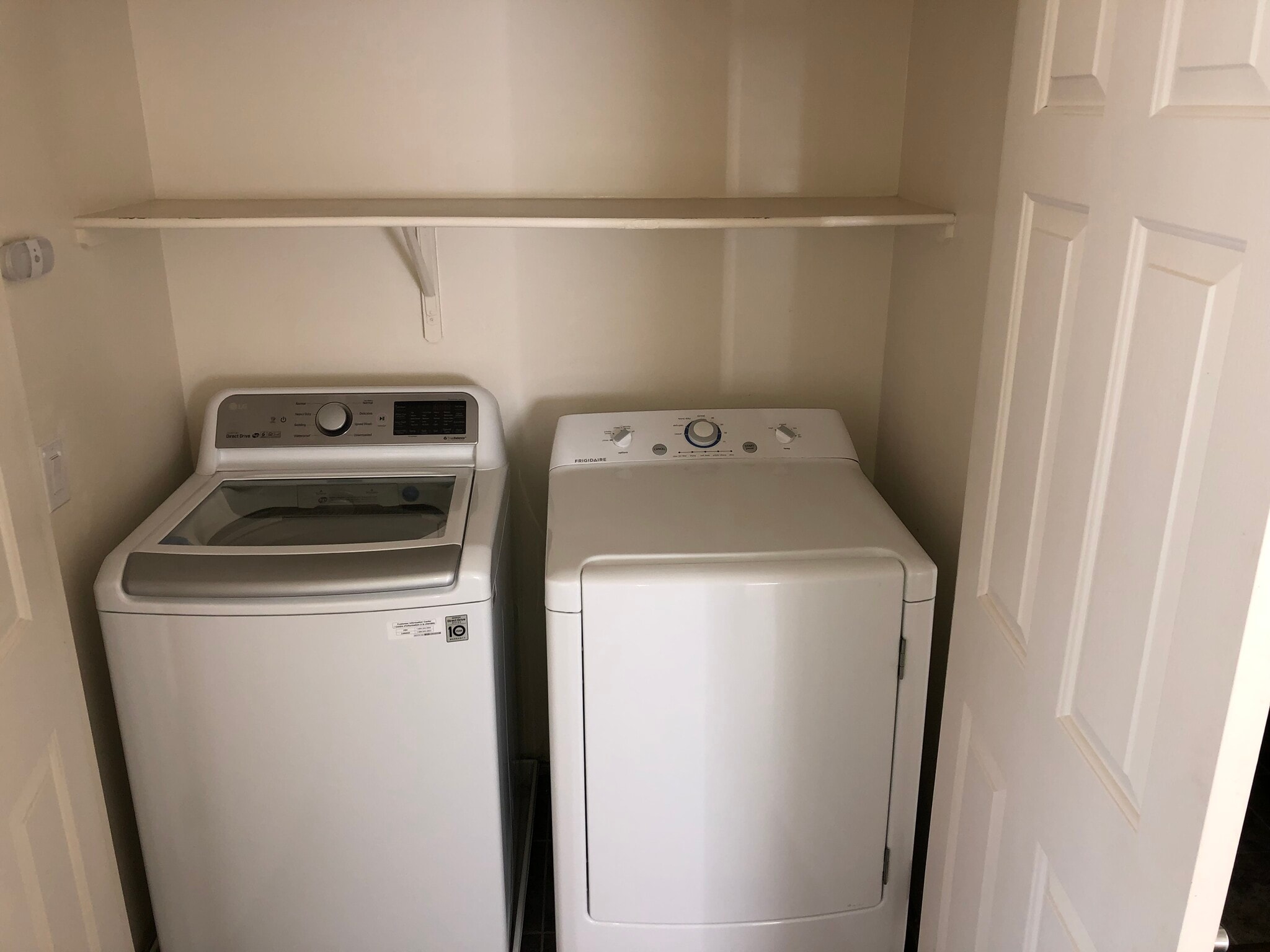 HE washer/fryer - 4154 N Thurston Ln
