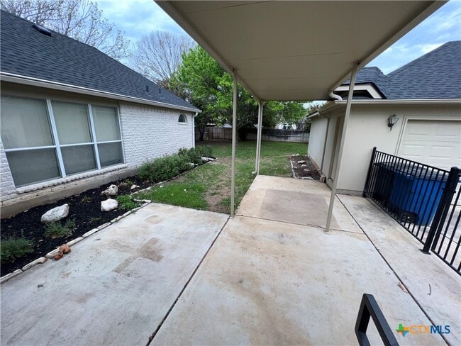 Building Photo - 1734 Oak Forest Dr