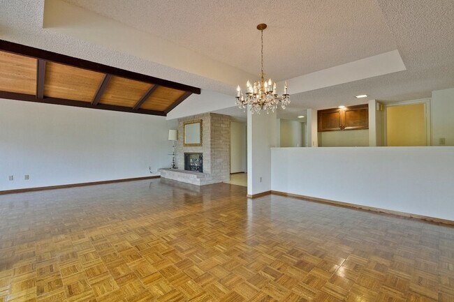 Building Photo - Wow! What a Great Home! Available Soon!