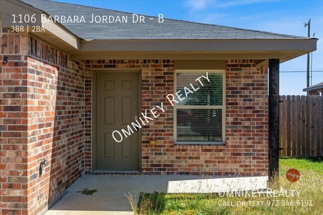 Building Photo - 1106 Barbara Jordan St