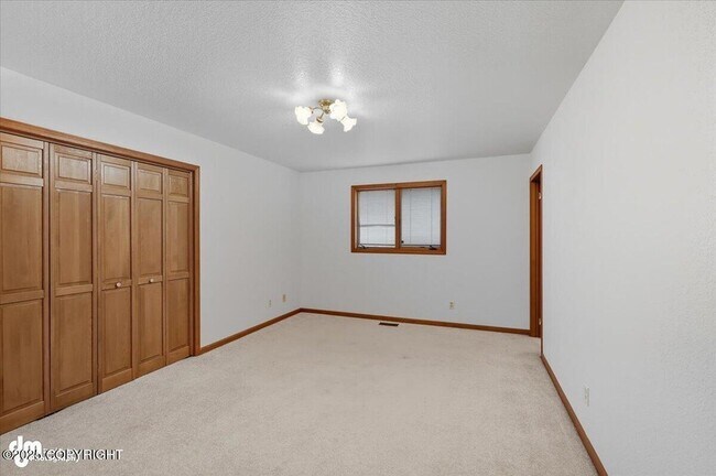 Building Photo - 342 Gastman Ct