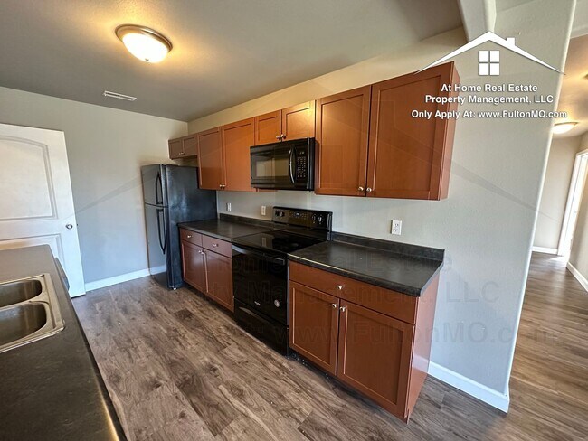 Building Photo - 508 Commons Drive Fulton, MO 65251