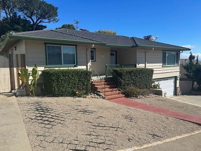 Primary Photo - Simply a fabulous Hillsdale neighborhood f...
