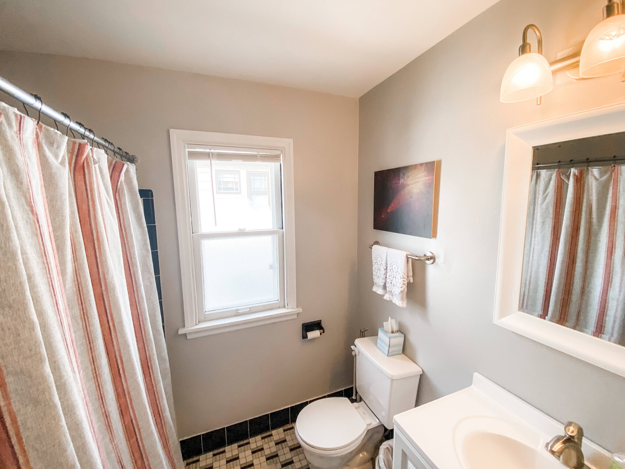 Building Photo - 2645 N 69th St