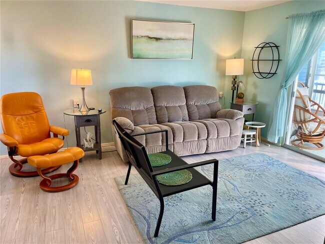 Building Photo - 1625 Leisure Dr