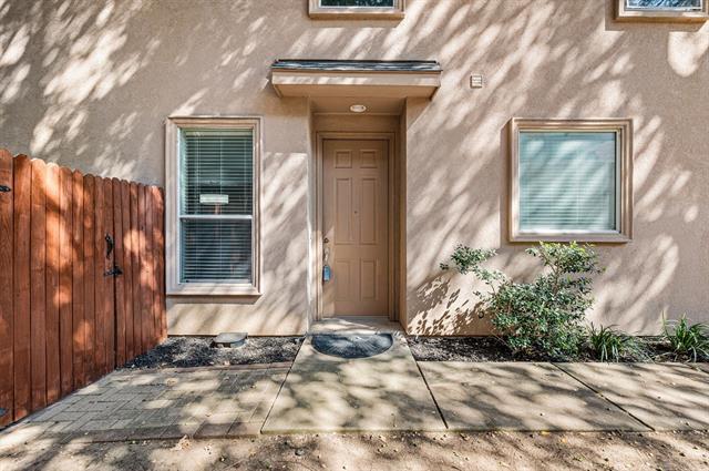 Building Photo - 609 Rosemead Dr