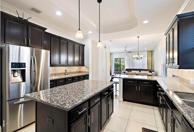Building Photo - 6484 Vireo Ct
