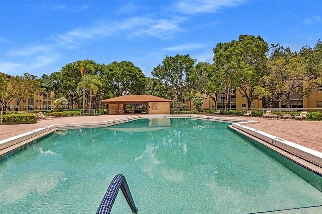 Building Photo - 12501 SW 14th St