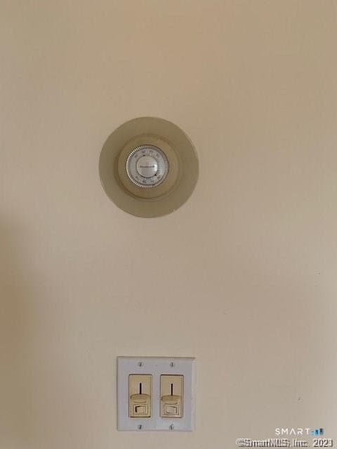 Building Photo - 23 Fairview Ave