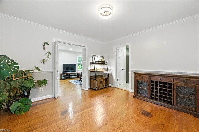 Building Photo - 707 Lipton Dr