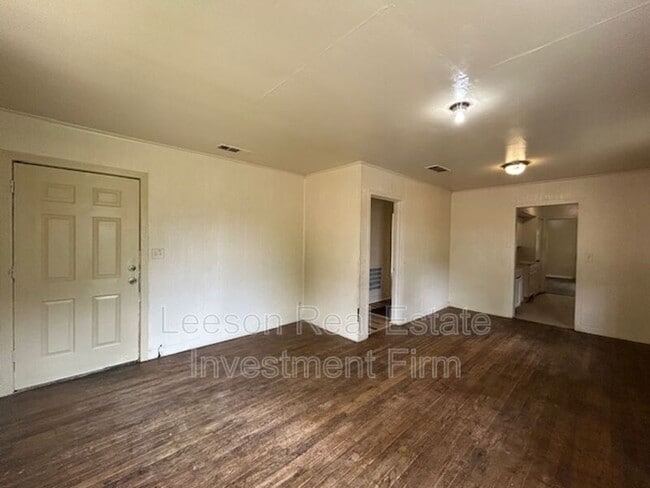 Building Photo - 2551 Claiborne Ave