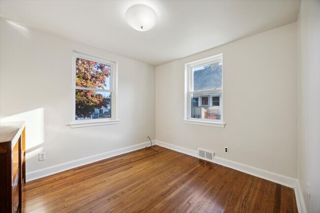 Building Photo - Beautiful 3BD/1BA Cape Cod in Broomall!