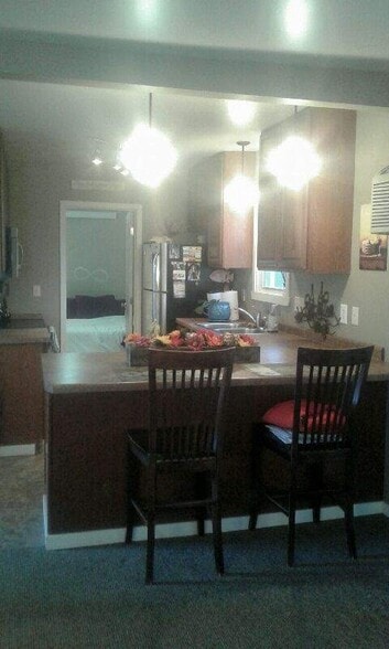 Building Photo - 310 Ash St