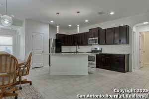 Building Photo - 8732 Ironwood Hill