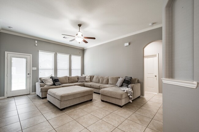 Building Photo - 4431 Ambrosia Ln