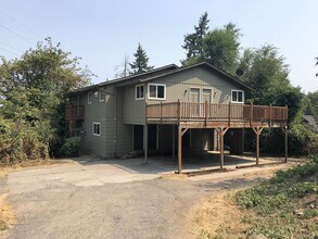 Building Photo - 1510/1512 Riverview