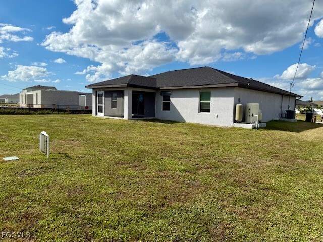 Building Photo - 606 NE 16th Terrace