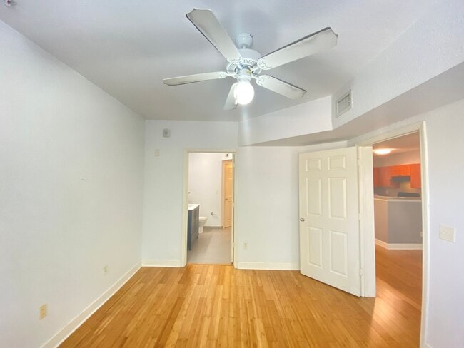 Building Photo - THE GRANDE DOWNTOWN CONDO - 1BR/1BA