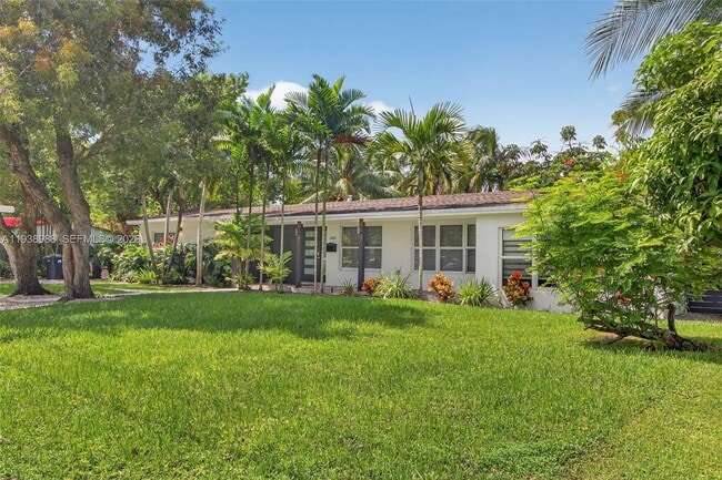 Building Photo - 6090 SW 63rd Ave