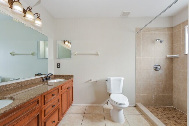 Building Photo - 490 Chicago Woods Cir