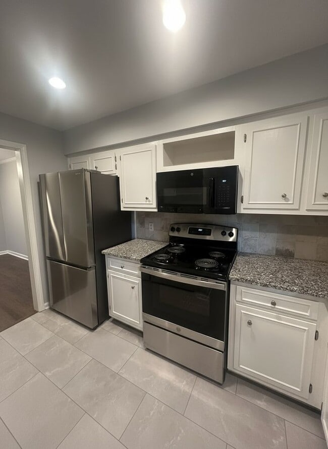 Building Photo - 207 Westfield Dr