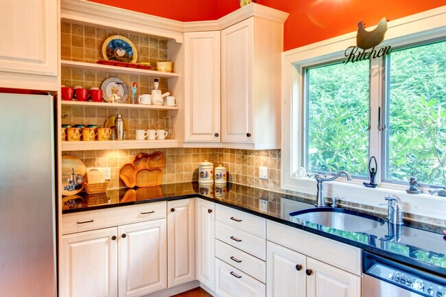 Building Photo - 74 Harvest Ln