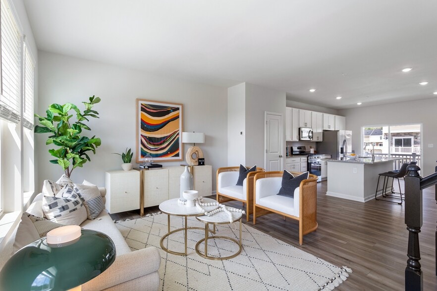 Building Photo - Highlands EVOLV Rental Townhomes