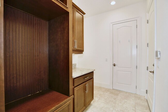 Building Photo - 10822 Mobberley Cir