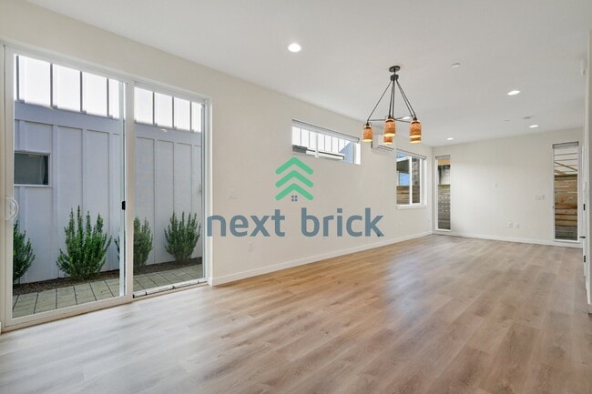 Building Photo - Modern Northwest-Danish Inspired Townhome with Standalone Cottage Feel in Seattle’s Central District